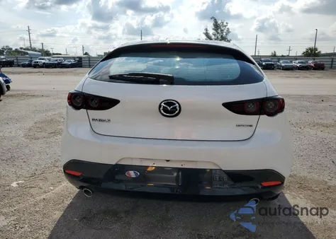 2021 Mazda 3 z USA, uszkodzony, nr VIN JM1BPAJLXM1300972